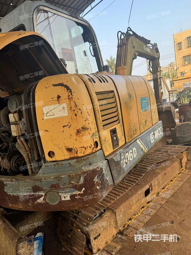 整机右后45°（整机外观）