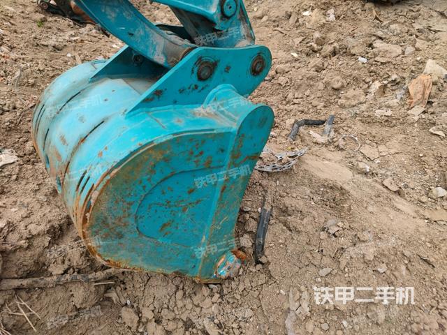 鏟斗右后整體（工作和回轉(zhuǎn)裝置）