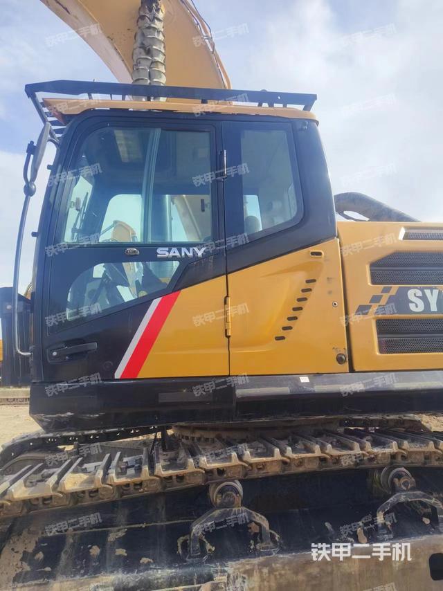 驾驶室整体（整机外观）