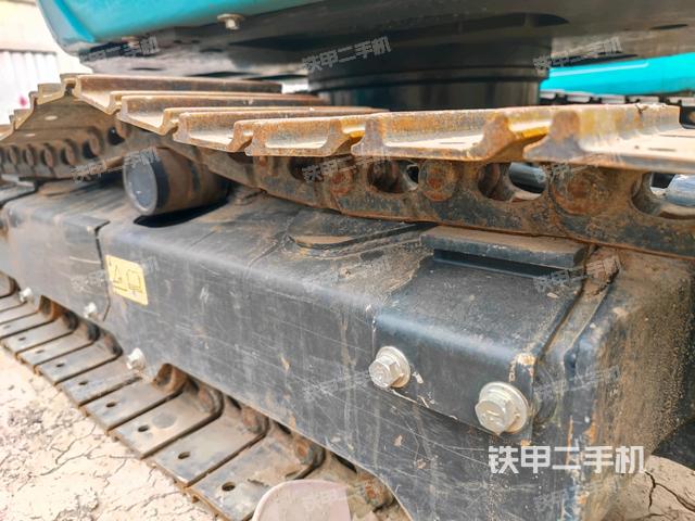 左側(cè)行走馬達(dá)蓋板（行走機(jī)構(gòu)）