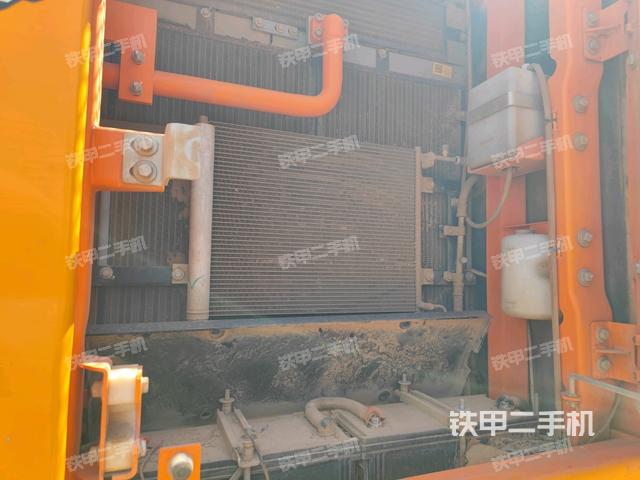 散熱器正面（大件艙室）