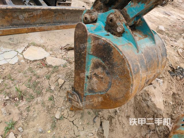 鏟斗45度(工作和回轉(zhuǎn)裝置) 鏟斗45度(工作和回轉(zhuǎn)裝置)