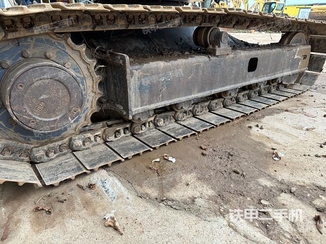 单侧履带整体（整机外观）