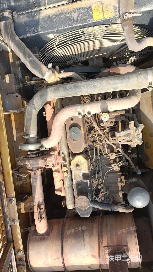 发动机整体俯视（整机外观）