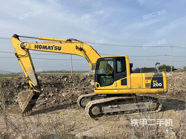 小松PC200-8M0挖掘機(jī)
