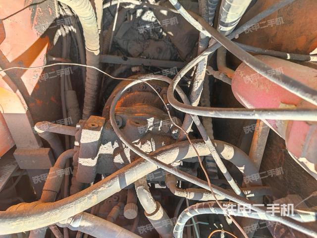 回轉(zhuǎn)馬達(dá)（上車部件）