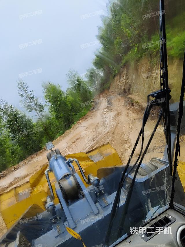 工作装置整体（整机外观及大件）