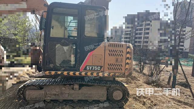 驾驶室整体（整机外观）