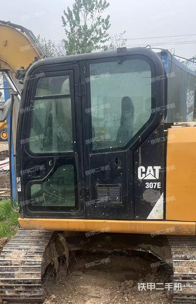 驾驶室整体（整机外观）