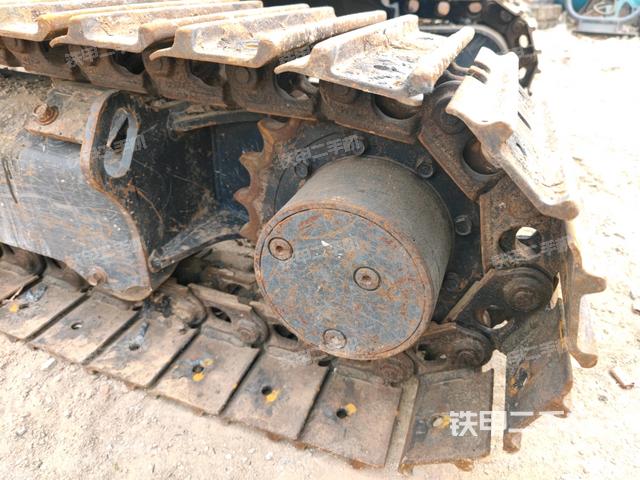左驅(qū)動(dòng)輪(行走機(jī)構(gòu)) 左驅(qū)動(dòng)輪(行走機(jī)構(gòu))