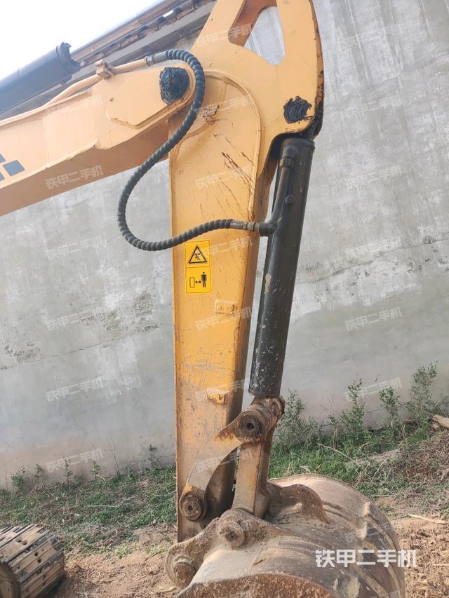 小臂整體右前（工作和回轉(zhuǎn)裝置）