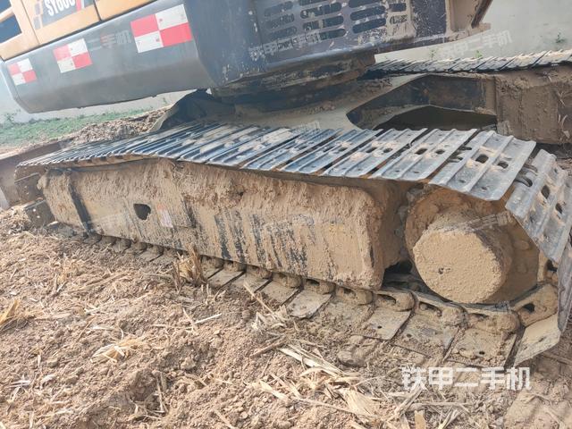 右側(cè)履帶整體?（行走機(jī)構(gòu)）