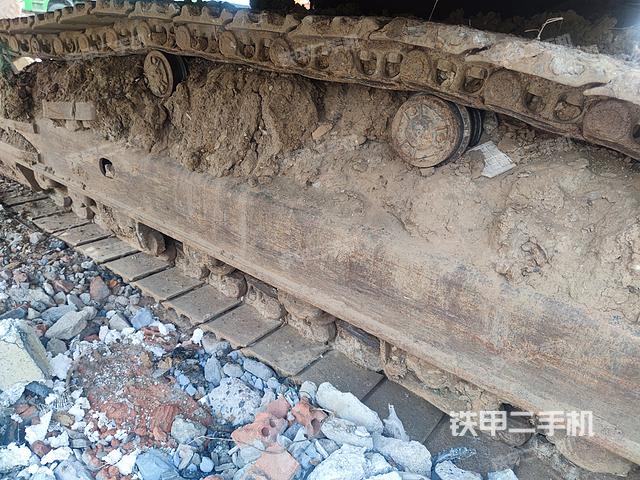 单侧履带整体（整机外观）