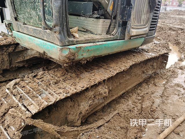 单侧履带整体（整机外观）