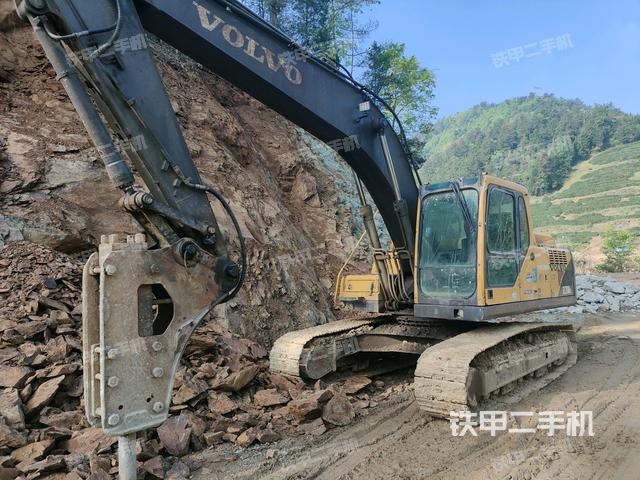 沃尔沃EC210BLC挖掘机