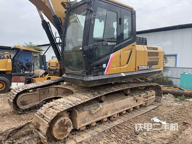 驾驶室整体（整机外观）