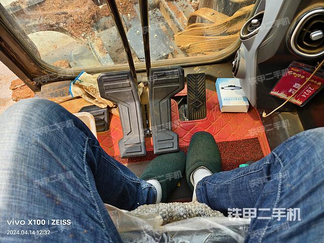 驾驶室整体（整机外观）