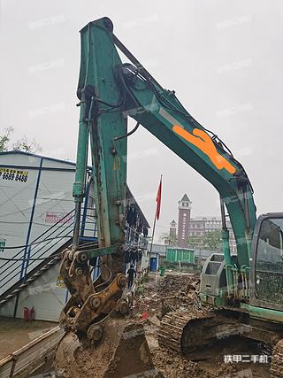 武汉神钢SK135USR挖掘机实拍图片
