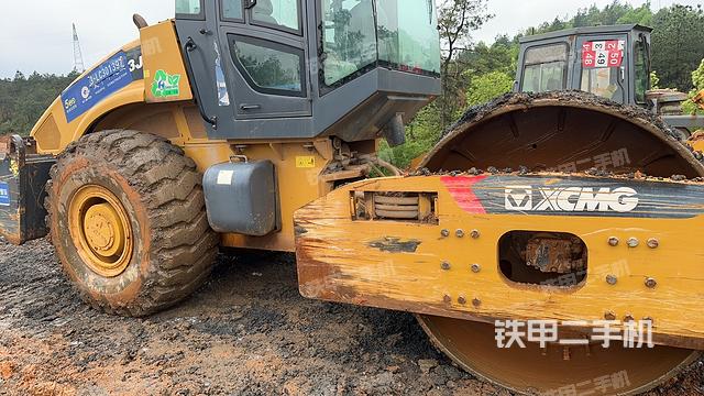 整机左侧（设备外观及核心部件）