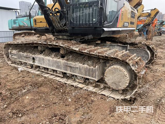 单侧履带整体（整机外观）