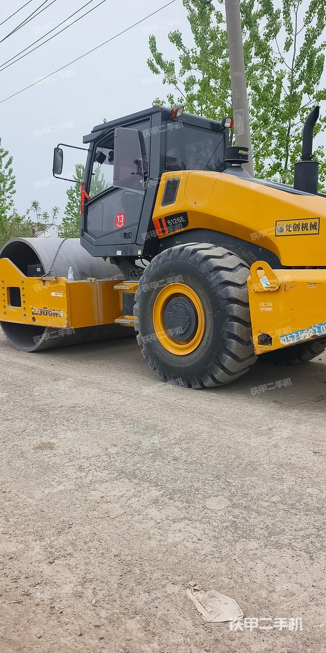 整机左侧（设备外观及核心部件）