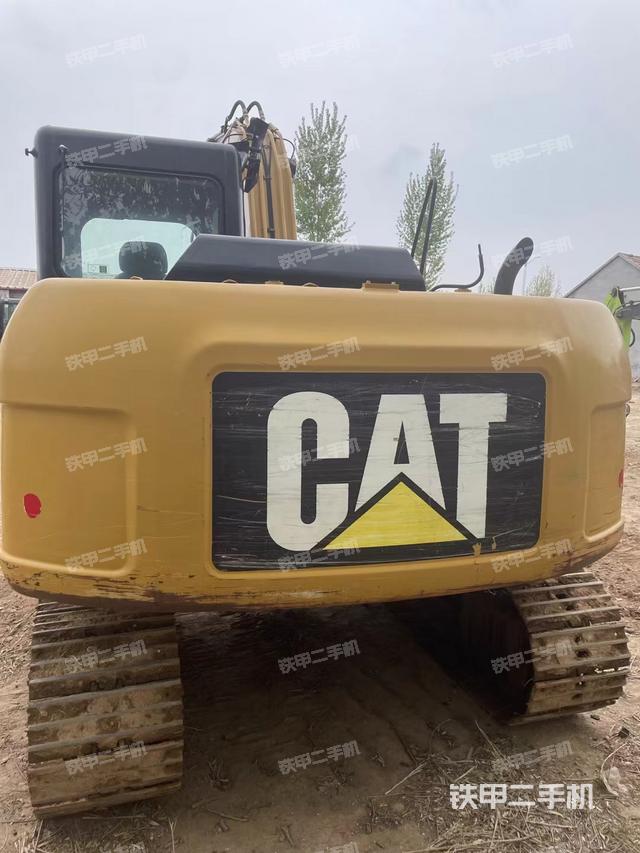 驾驶室顶部（整机外观）