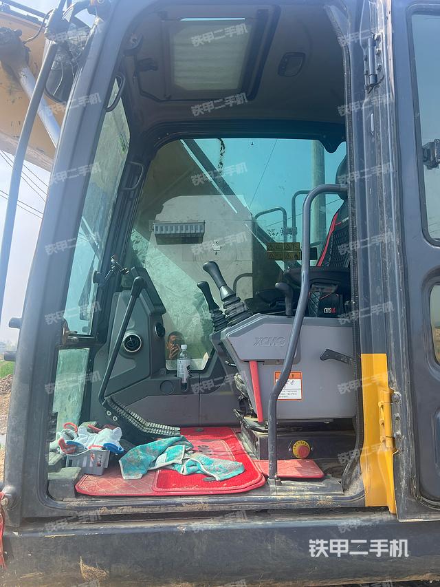 驾驶室整体（整机外观）