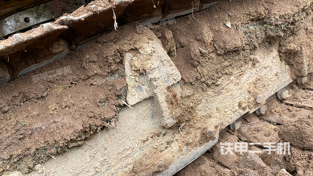 单侧履带整体（整机外观）