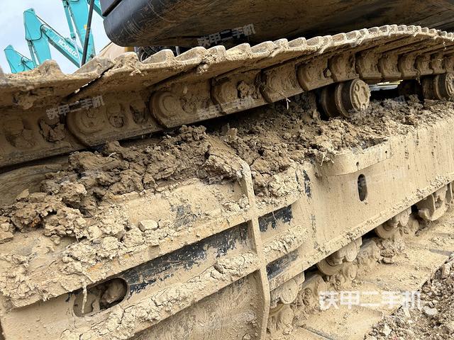 单侧履带整体（整机外观）