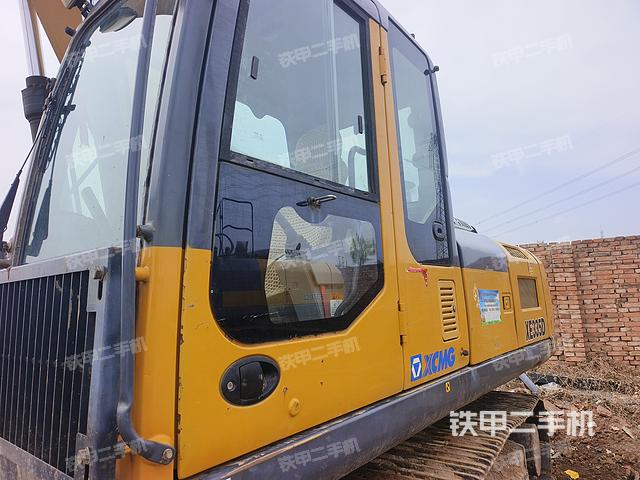 驾驶室整体（整机外观）