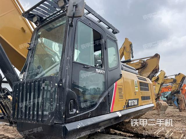 驾驶室整体（整机外观）