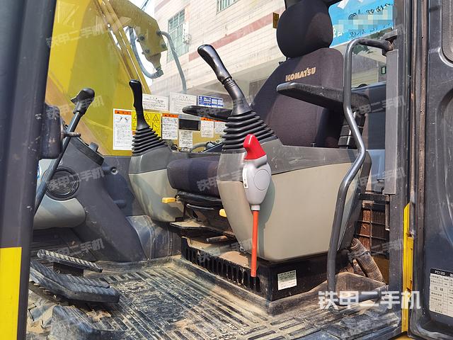 驾驶室整体（整机外观）