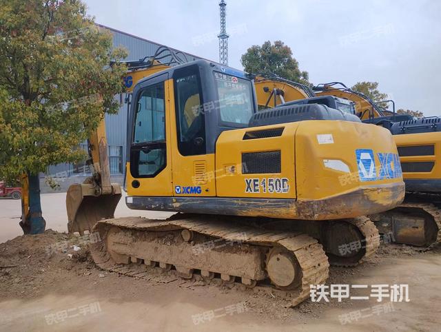 驾驶室顶部（整机外观）