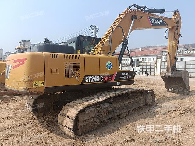 三一重工SY205C挖掘机