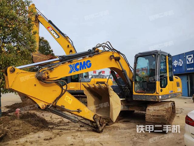 徐工XE150D挖掘机