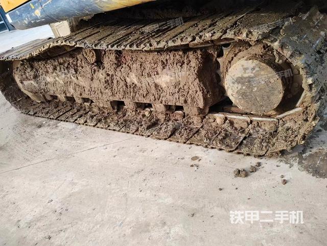 单侧履带整体（整机外观）