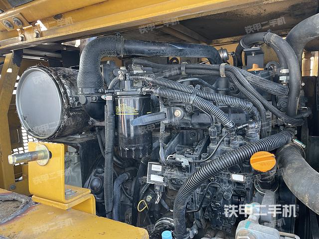 发动机整体俯视（整机外观）