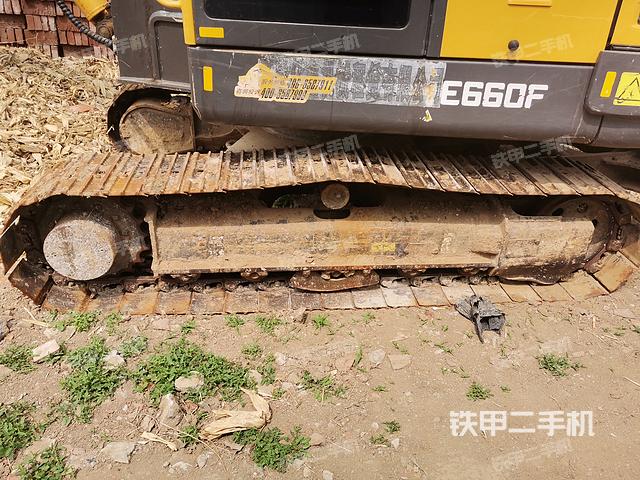 单侧履带整体（整机外观）