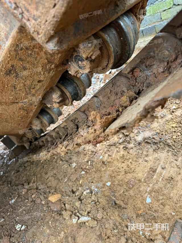 单侧履带整体（整机外观）