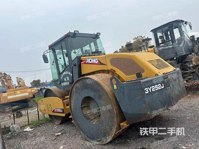 徐工3Y252压路机