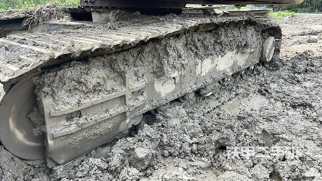 单侧履带整体（整机外观）