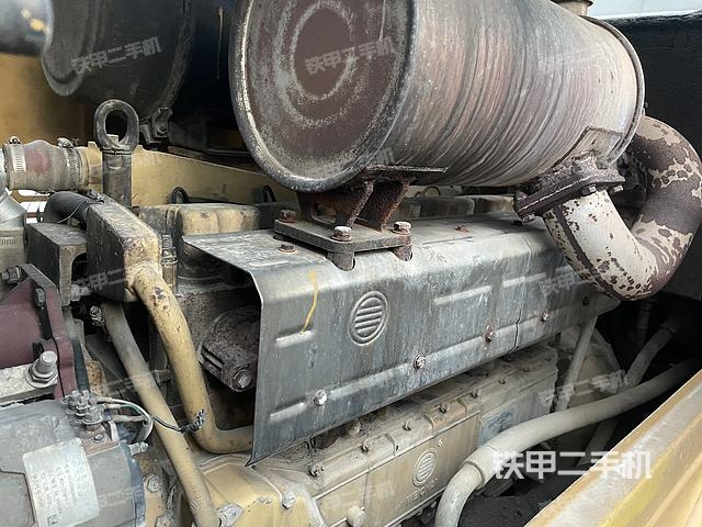 发动机左侧（整机外观及大件）