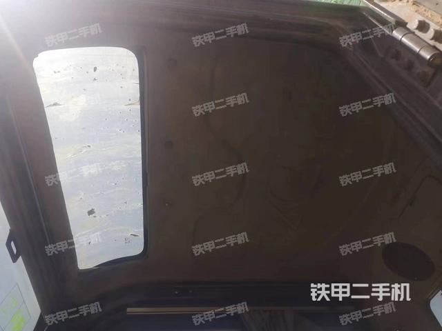 驾驶室顶部（整机外观）