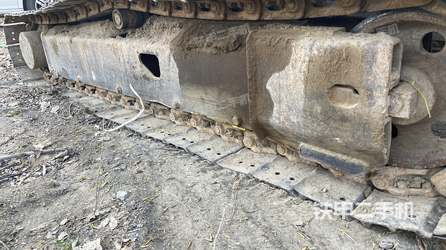 单侧履带整体（整机外观）