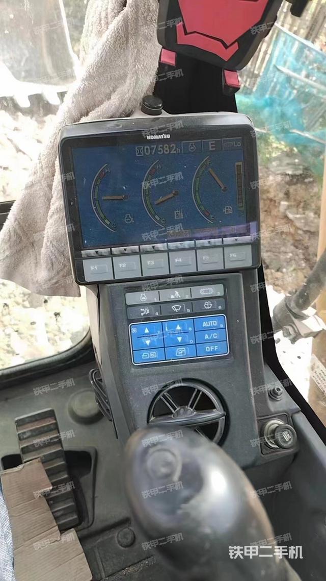 驾驶室整体（整机外观）