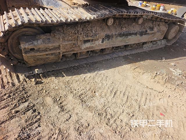 单侧履带整体（整机外观）