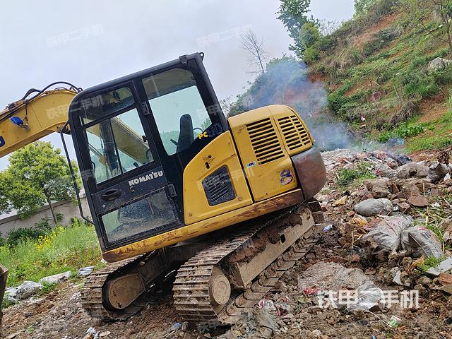 驾驶室顶部（整机外观）