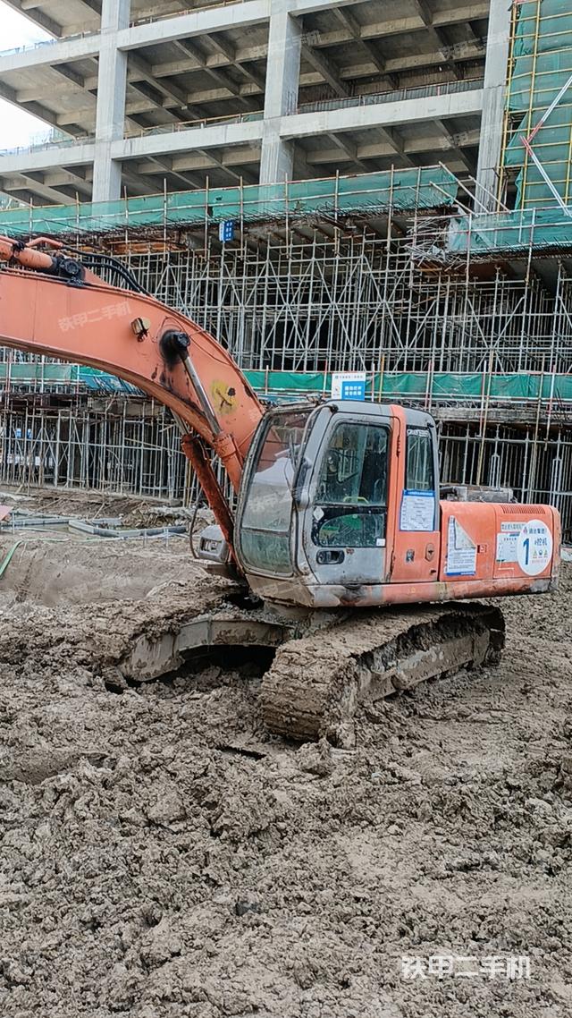 驾驶室整体（整机外观）