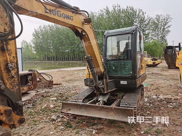 柳工CLG906E挖掘機(jī)