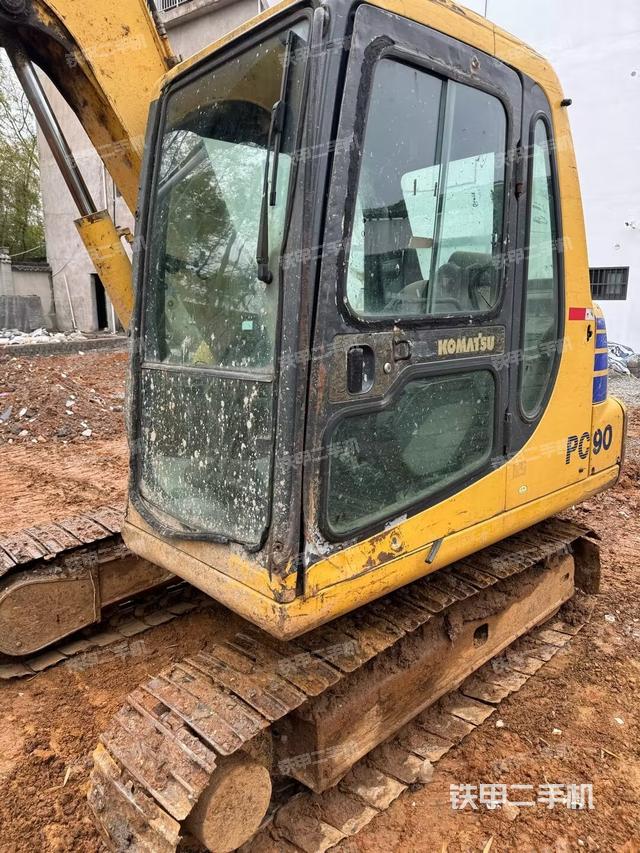 驾驶室整体（整机外观）